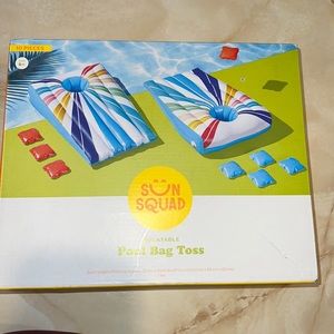 NIB inflatable pool bag Toss